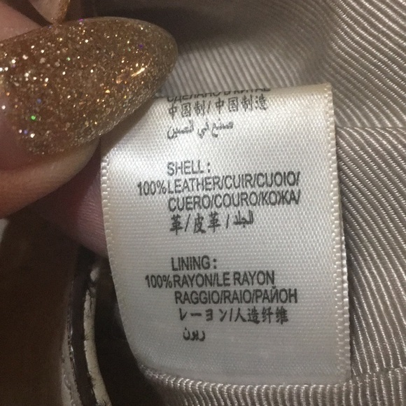 BCBGMAXAZIRA PLEATED leather Hobo - Picture 10 of 10